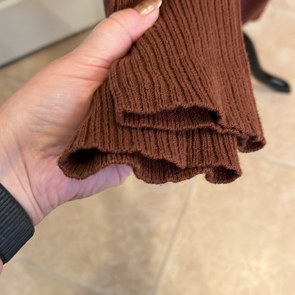 NWOT We The Free Sweater - Picture 7 of 10